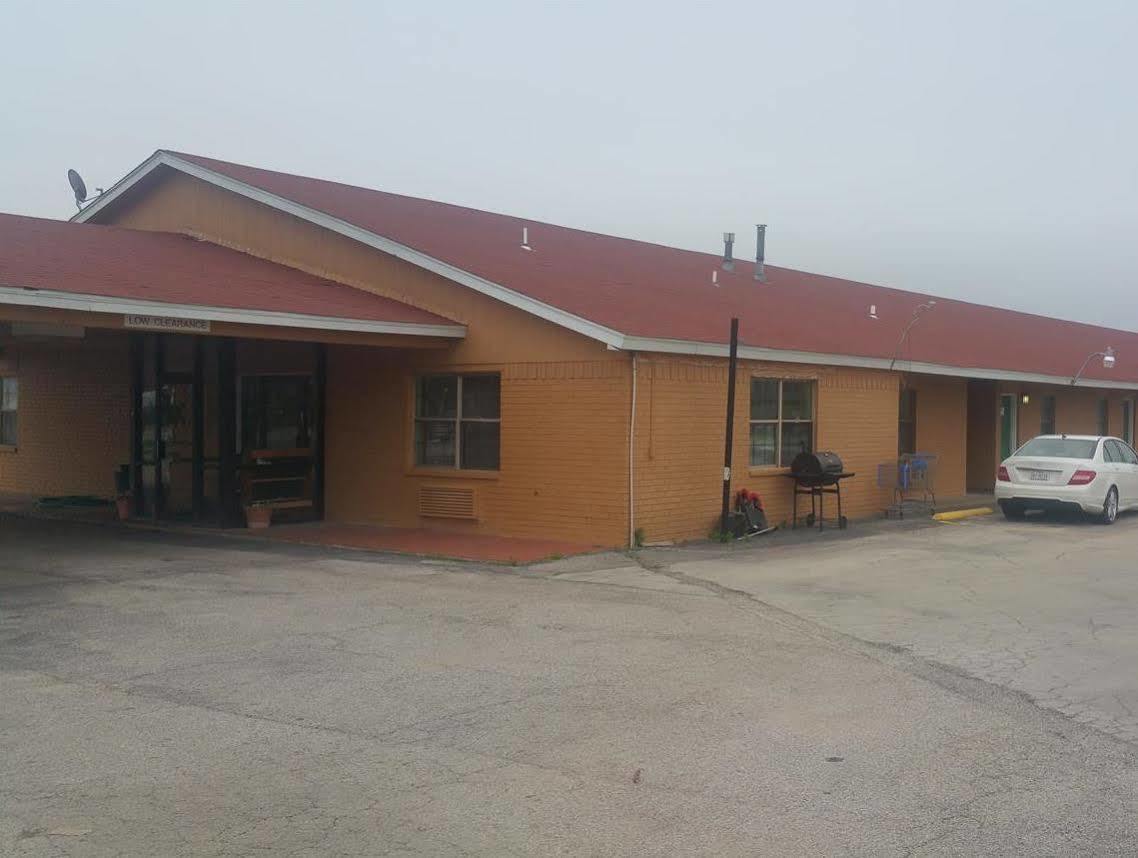 Executive Inn Mineral Wells Esterno foto